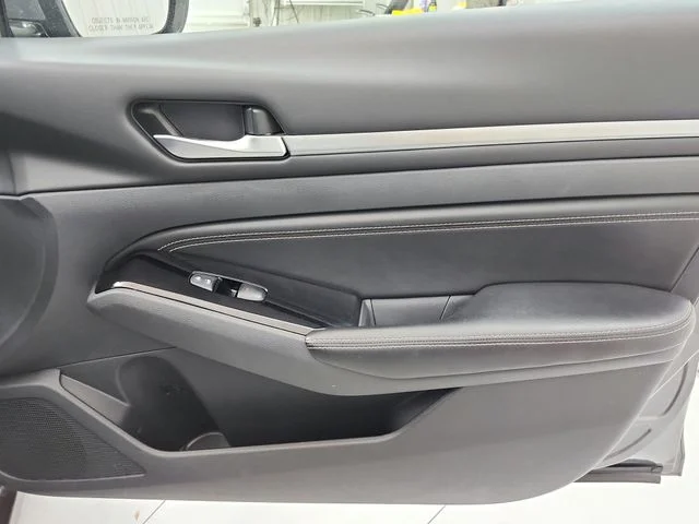 Used 2023 Gray Nissan 2.5 SL image 47