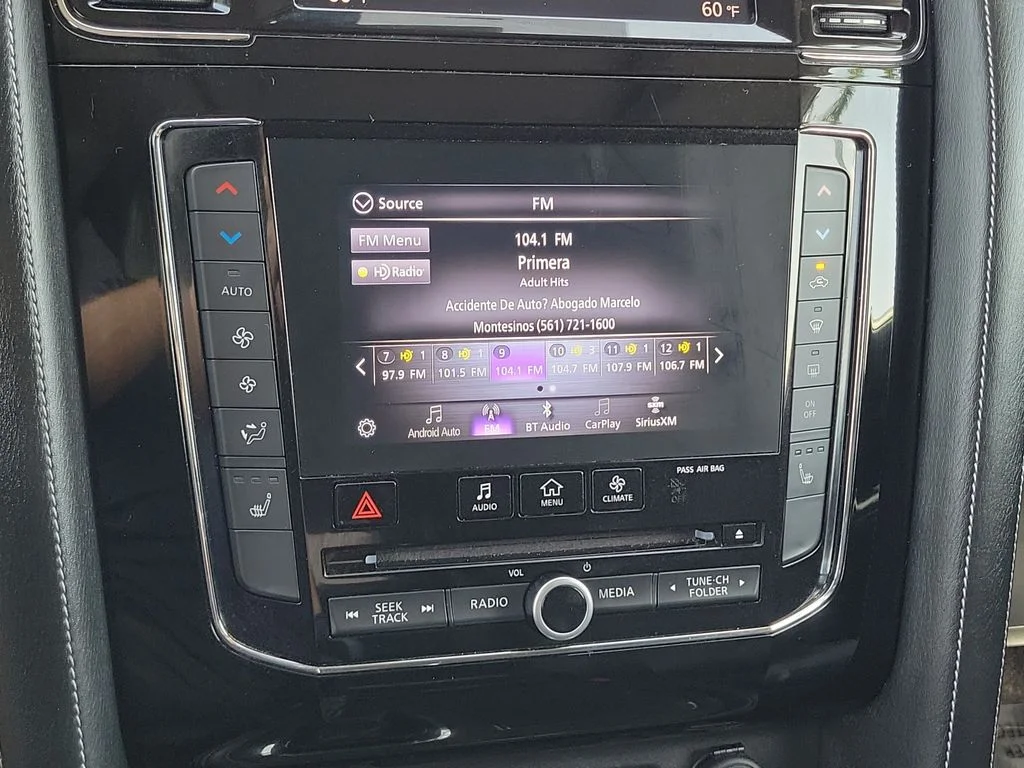 Used 2021 Black INFINITI LUXE image 32