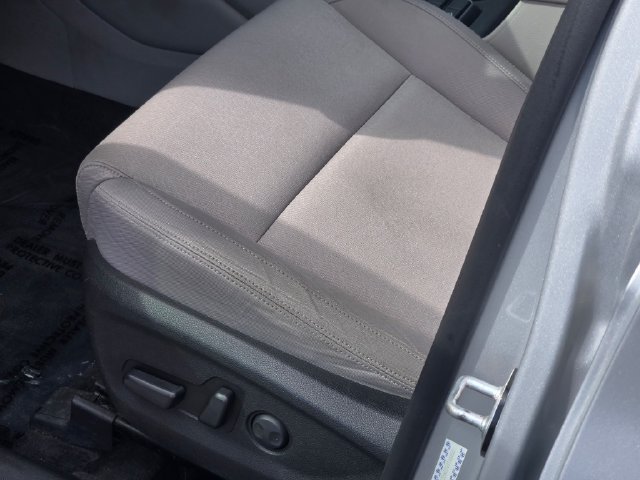 Used 2016 Silver Hyundai Sport image 20