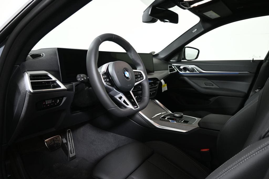 Used 2026 Gray BMW xDrive40 image 15