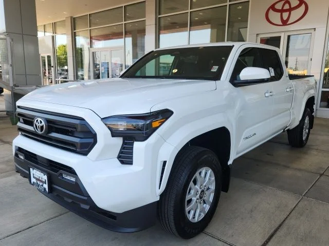 New 2026 Ice Cap Toyota SR5 image 6