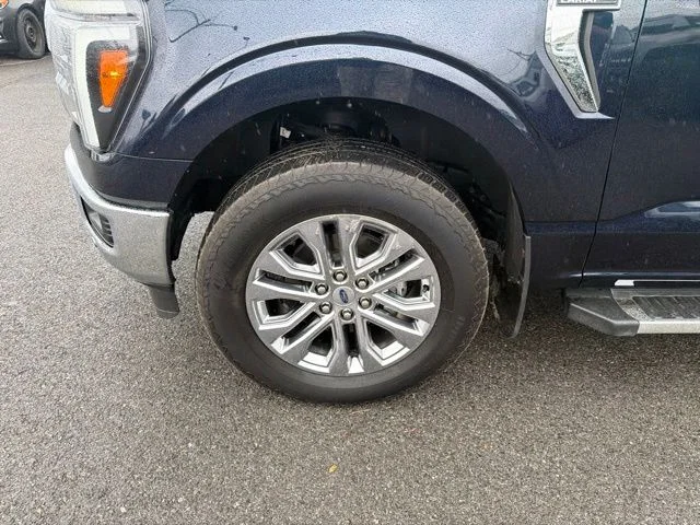 Used 2025 Antimatter Blue Metallic Ford Lariat image 13