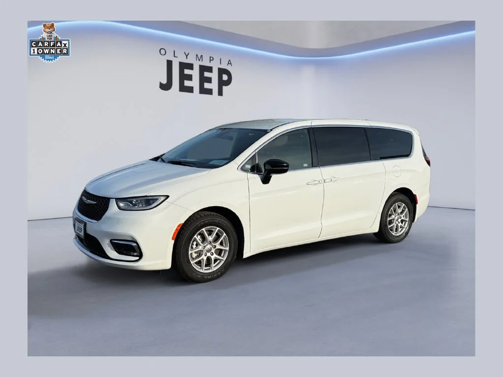 2025 Chrysler Pacifica Select