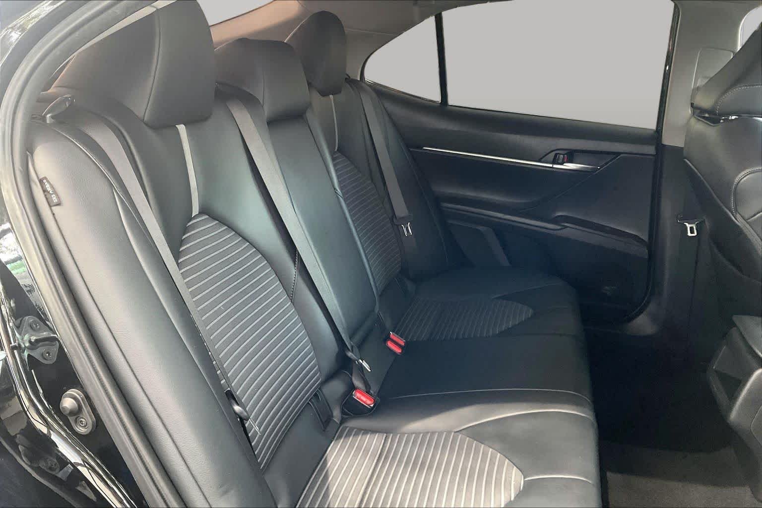 Used 2022 Midnight Black Metallic Toyota SE image 20