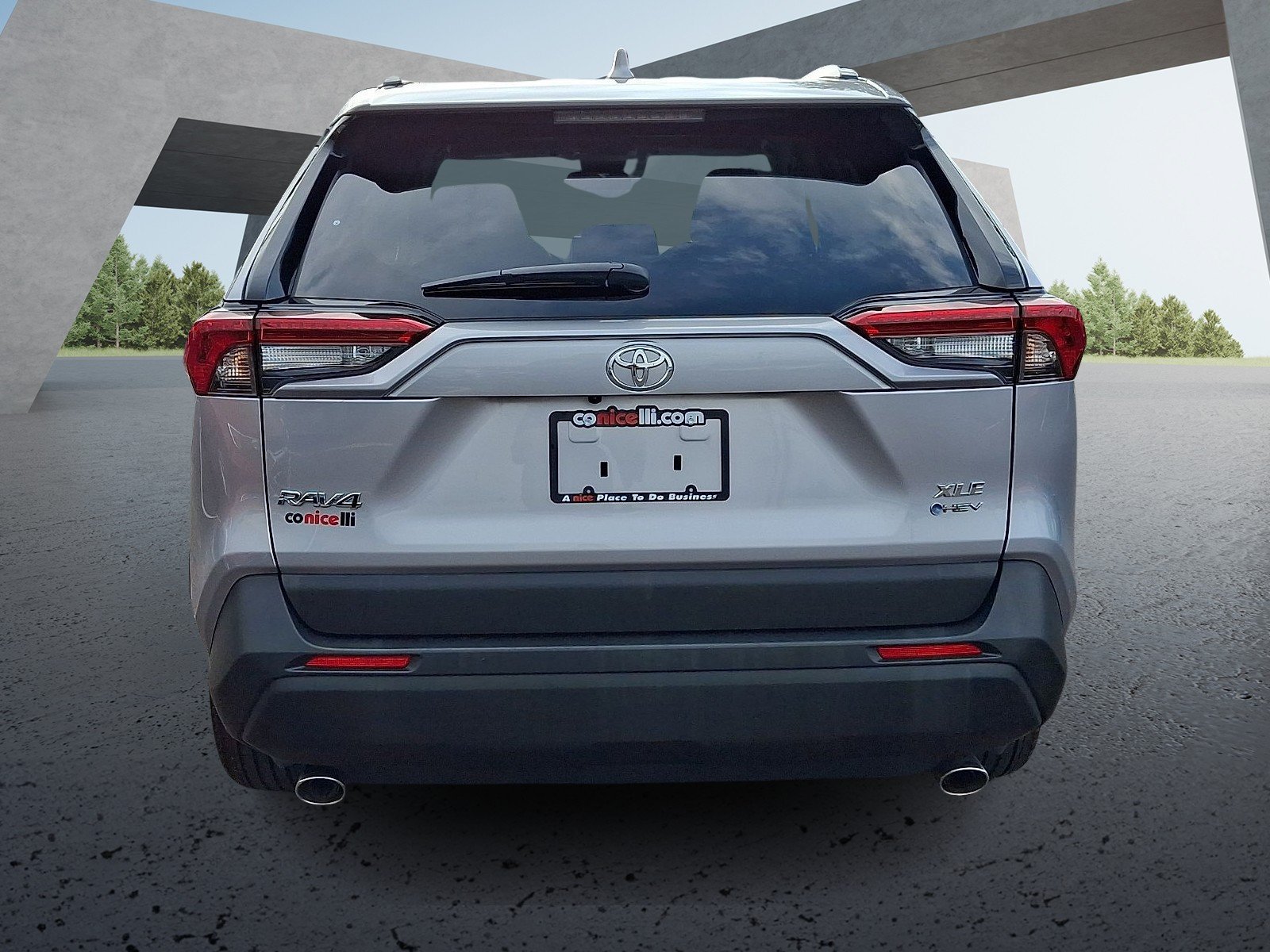 Used 2025 Silver Sky Metallic Toyota Hybrid XLE image 4