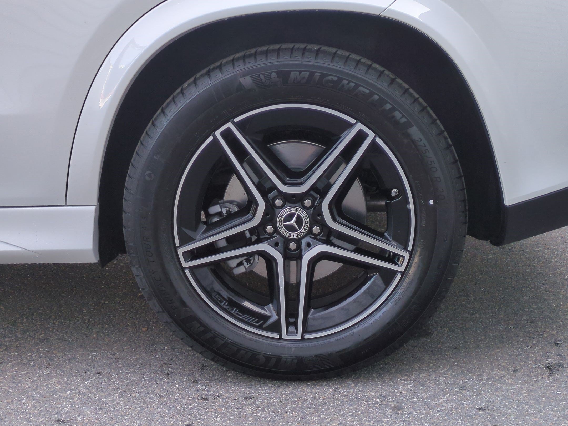 New 2026 Polar White Mercedes-Benz GLE 450 image 16