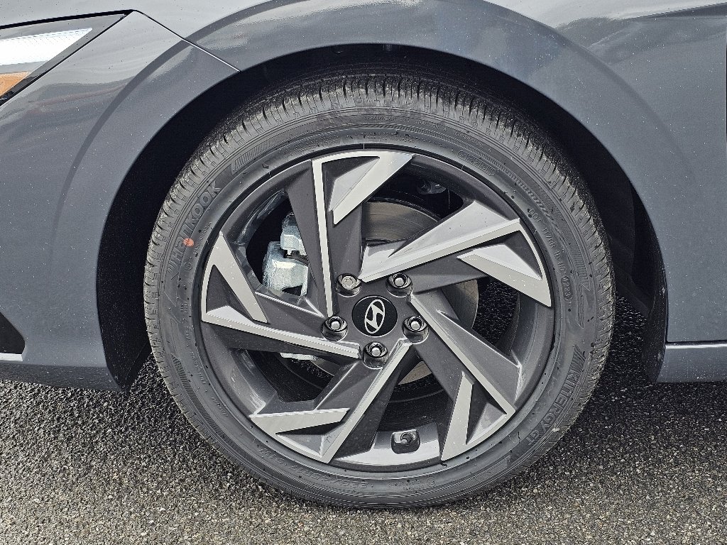 2024 Hyundai Elantra SEL - Photo 5