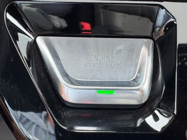 Certified Used 2025 Onyx Black GMC Denali image 39