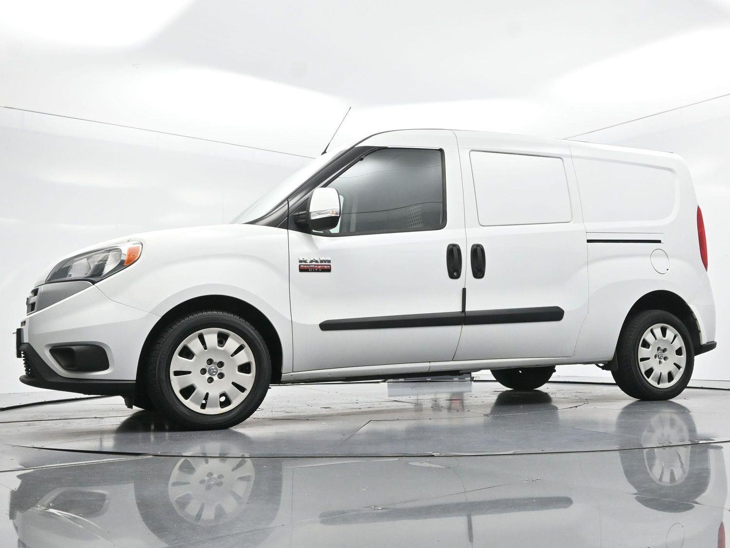 Used 2018 Bright White Ram Tradesman SLT image 45