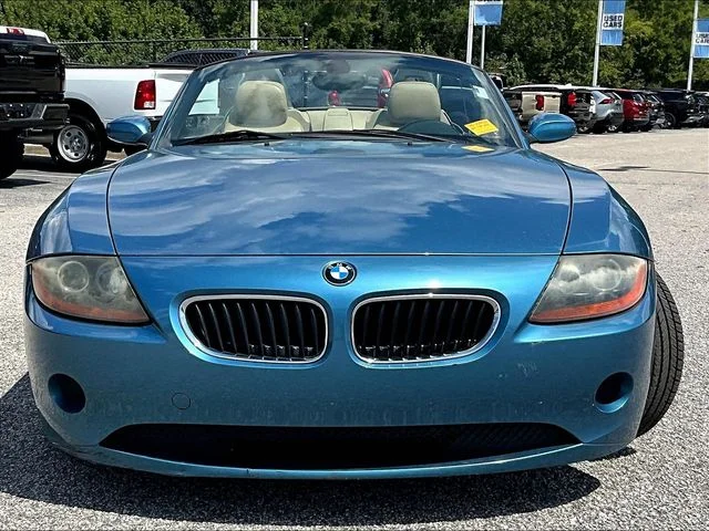 Used 2004 Blue BMW 2.5i image 2