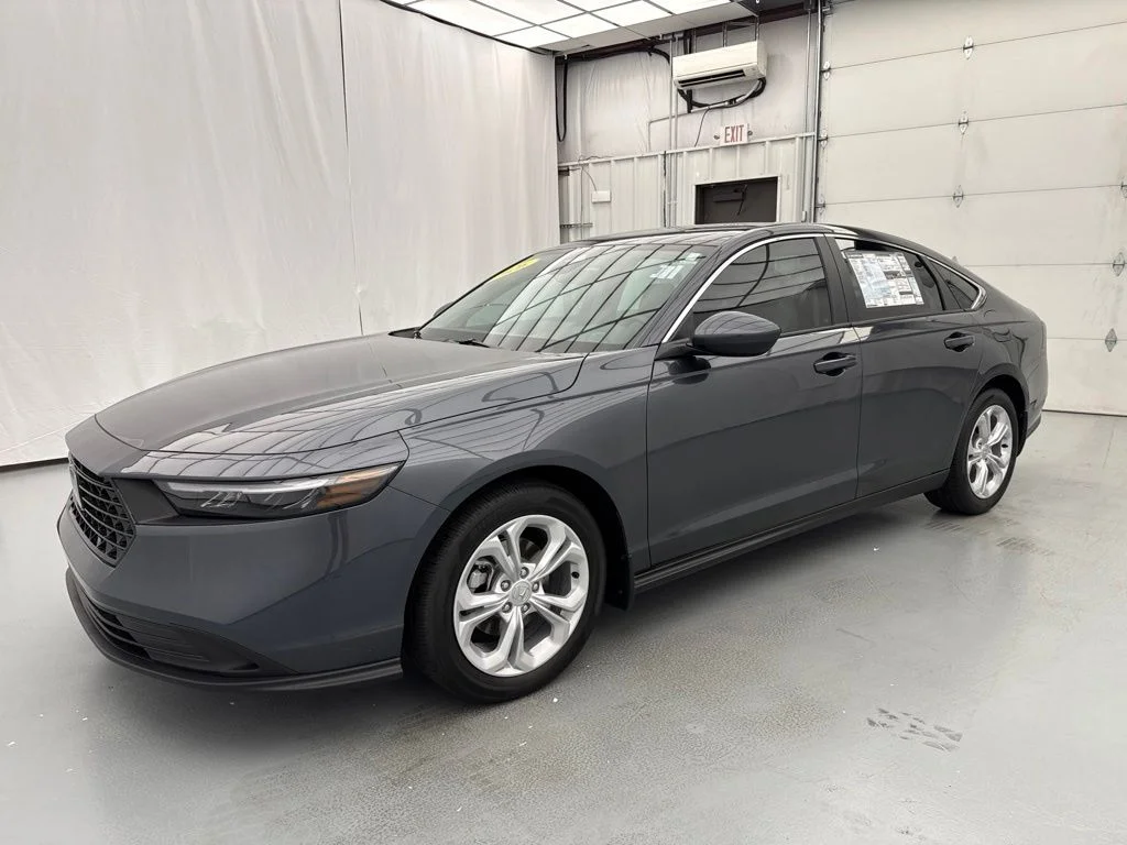 New 2026 Meteorite Gray Metallic Honda LX image 3