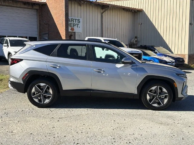 Used 2025 Silver Hyundai SEL image 14