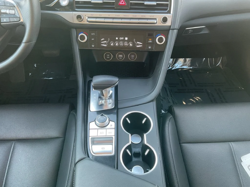 Used 2026 White Genesis 2.5T image 28