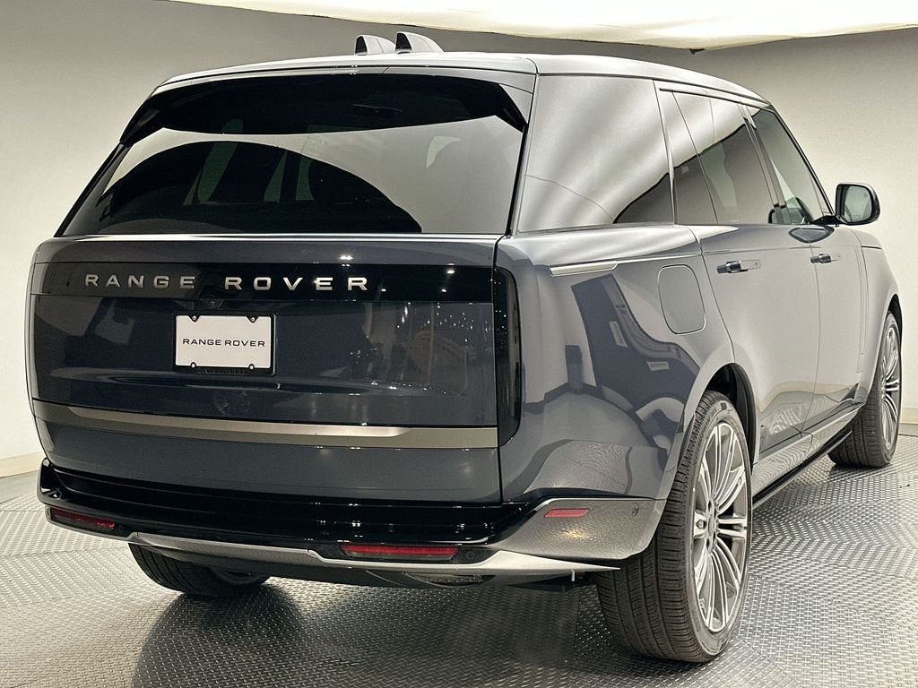 New 2026 Varesine Blue Metallic Land Rover SE image 3