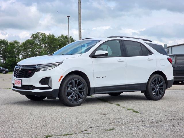 Used 2023 Summit White Chevrolet RS image 3
