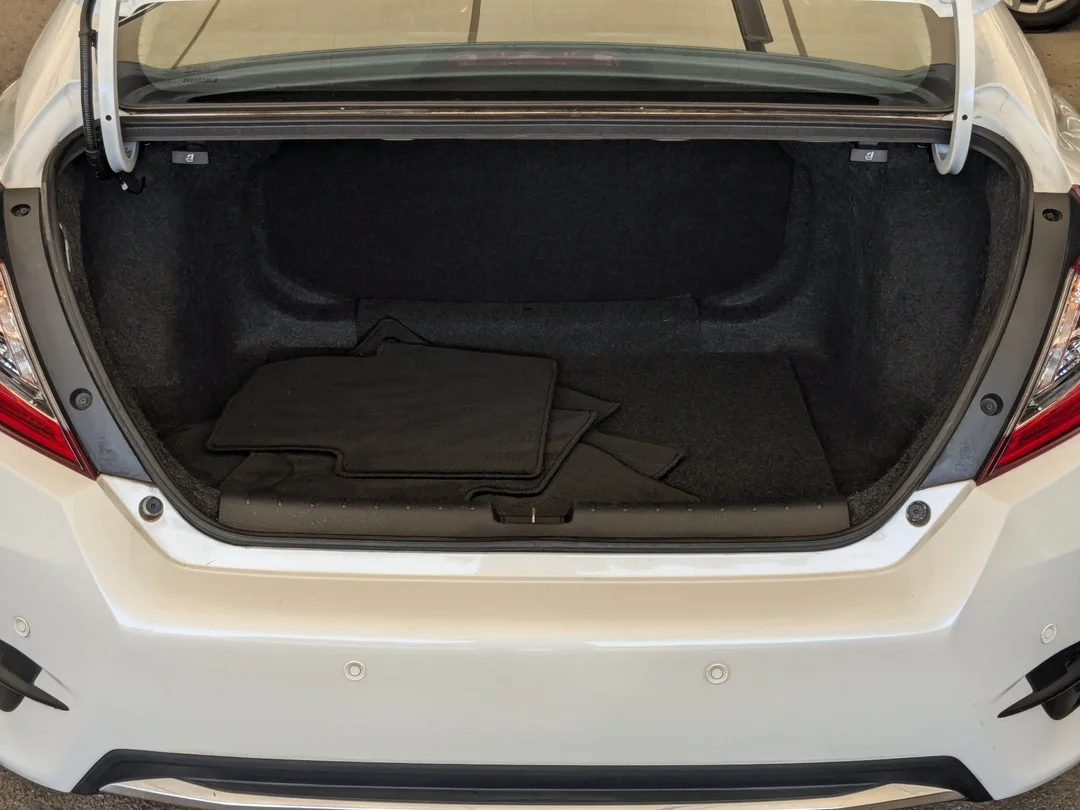 Used 2021 White Honda EX - - FWD - Sunroof - Heated Mirrors - Keyless Entry - Smart Device Integration & More! image 27