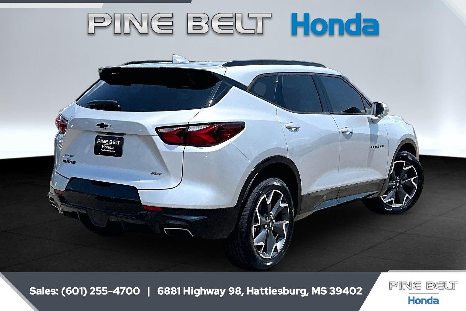 Used 2020 Silver Ice Metallic Chevrolet RS image 11