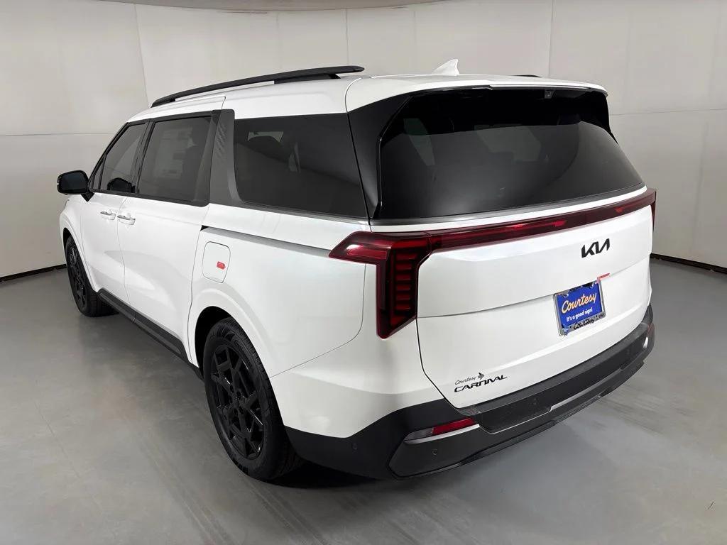New 2026 Snow White Pearl Kia SX Prestige image 6