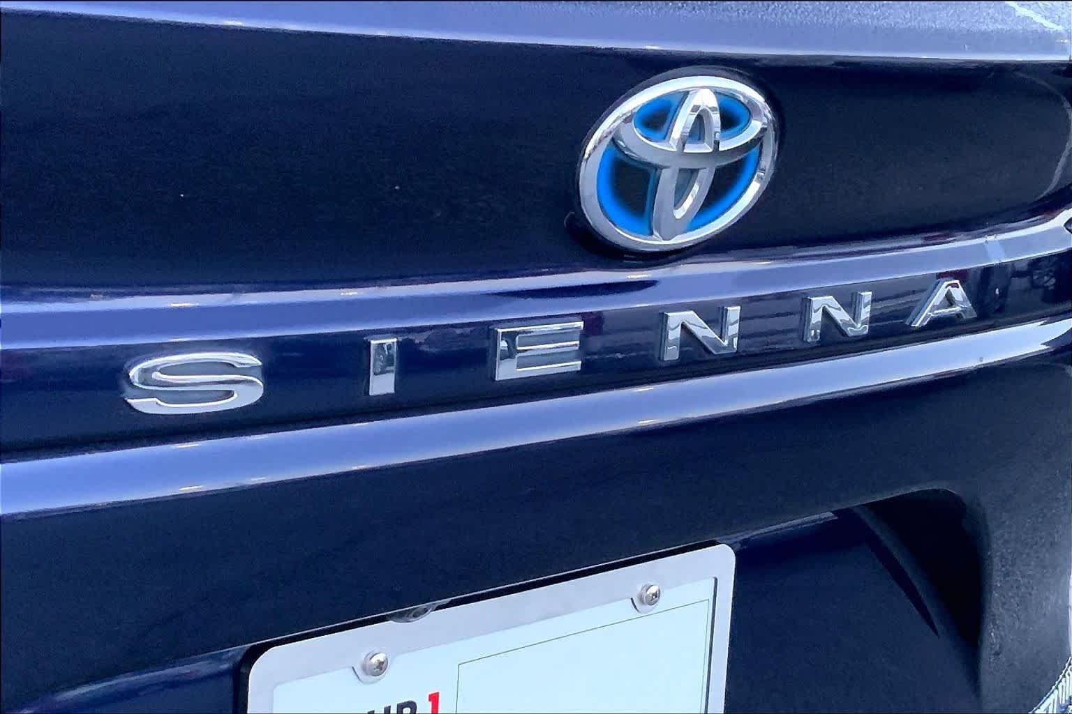 Used 2022 Blueprint Toyota Platinum image 28