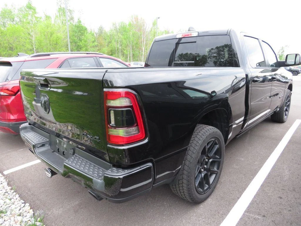 Used 2023 Diamond Black Ram Laramie image 10