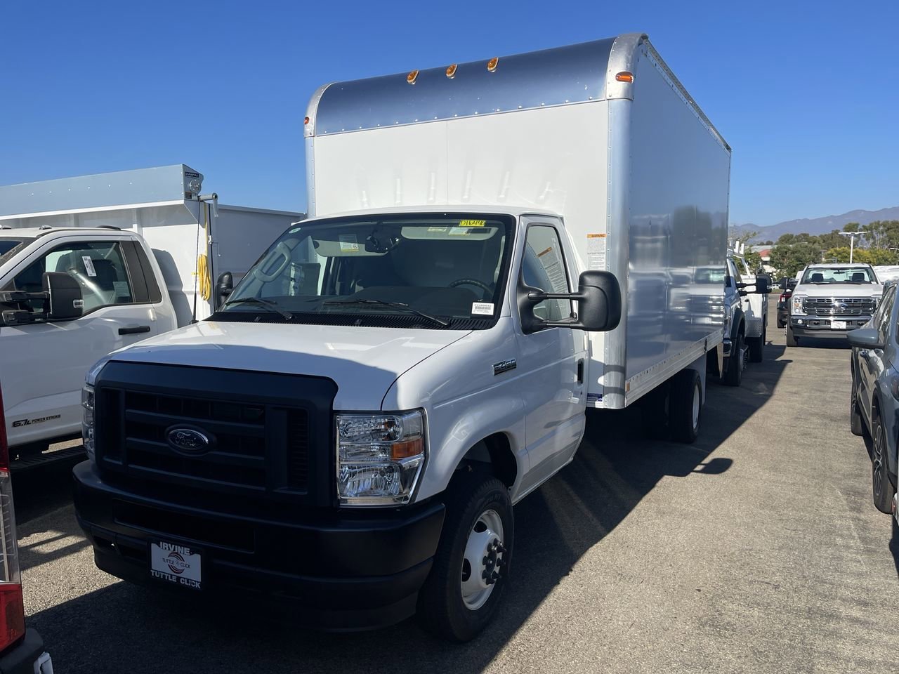 New 2025 Oxford White Ford  image 3