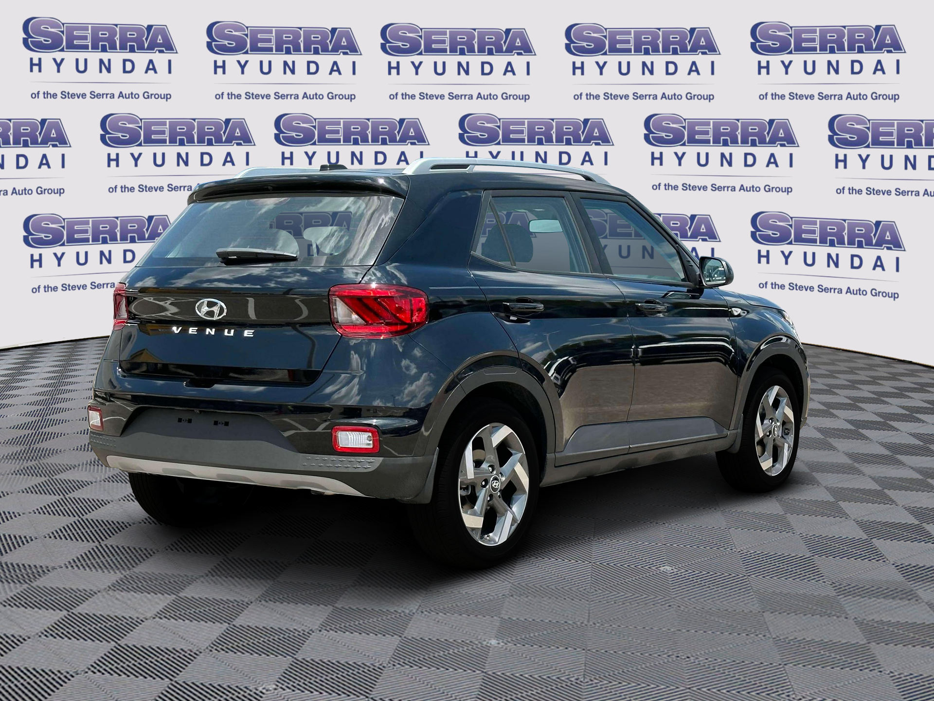 2025 Hyundai Venue SEL - Photo 24