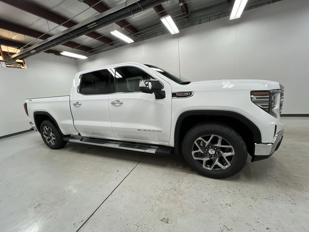 2026 GMC Sierra 1500 SLT - Photo 68