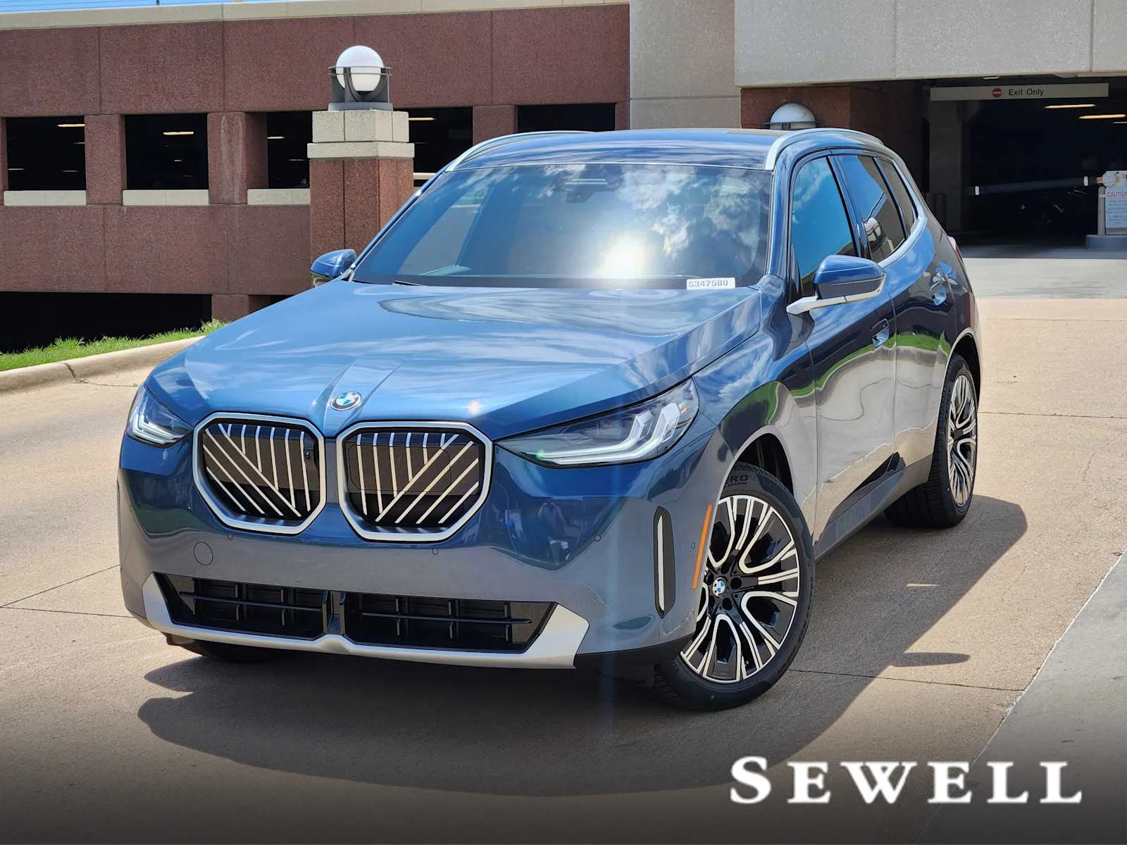 2025 BMW X3 30 XDRIVE's photo