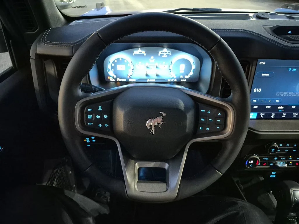 New 2025 Velocity Blue Metallic Ford Badlands® image 27