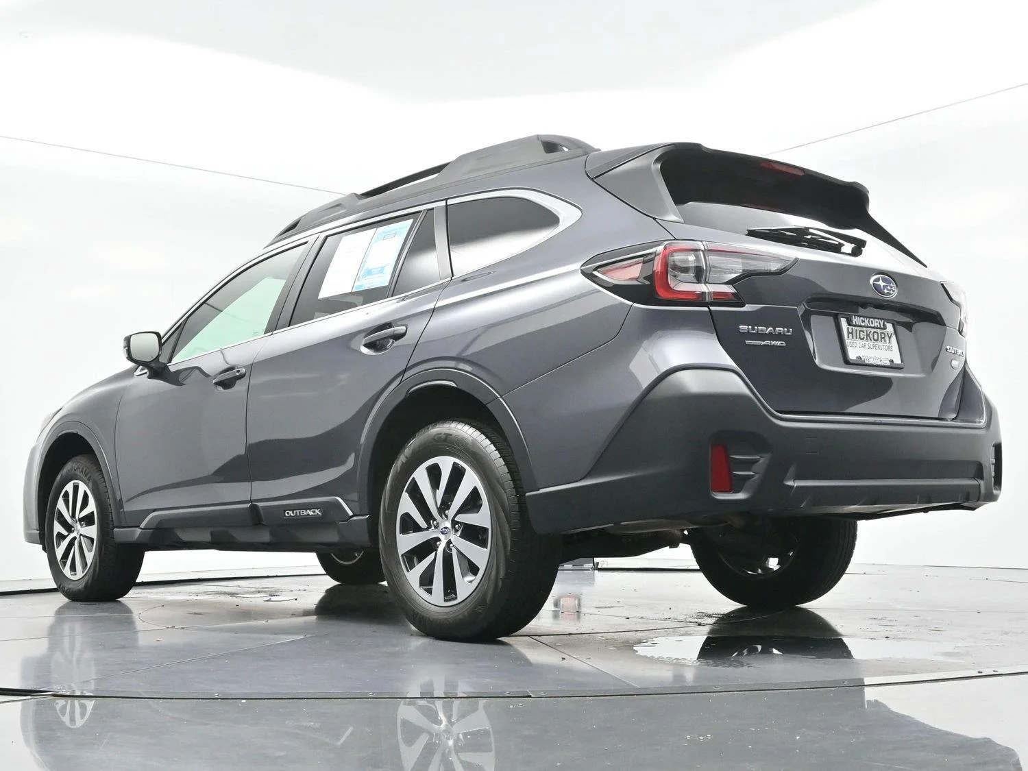 Used 2022 Magnetite Gray Metallic Subaru Premium image 38