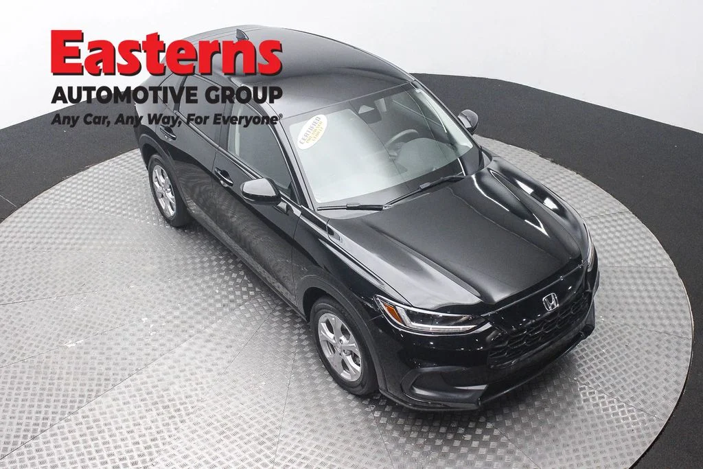 Used 2024 Black Honda LX image 3
