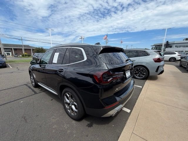 Used 2023 Black BMW xDrive30i image 5