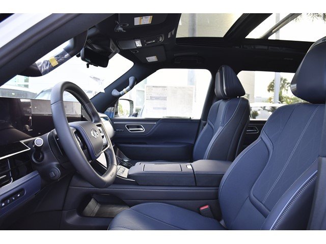 New 2026 2T RADIANT WHIT INFINITI Sport 4WD image 23