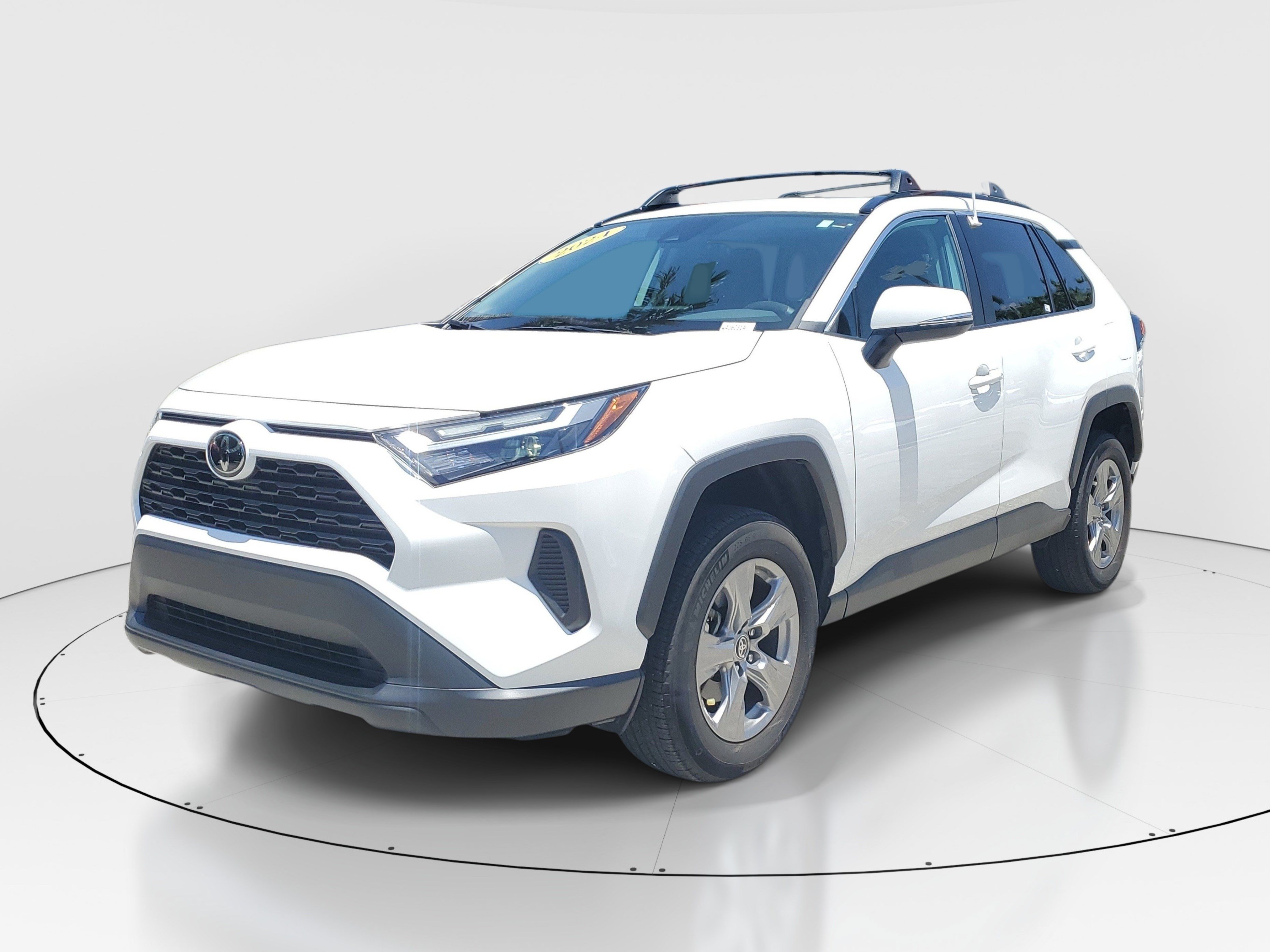 Used 2024 Ice Toyota XLE image 3