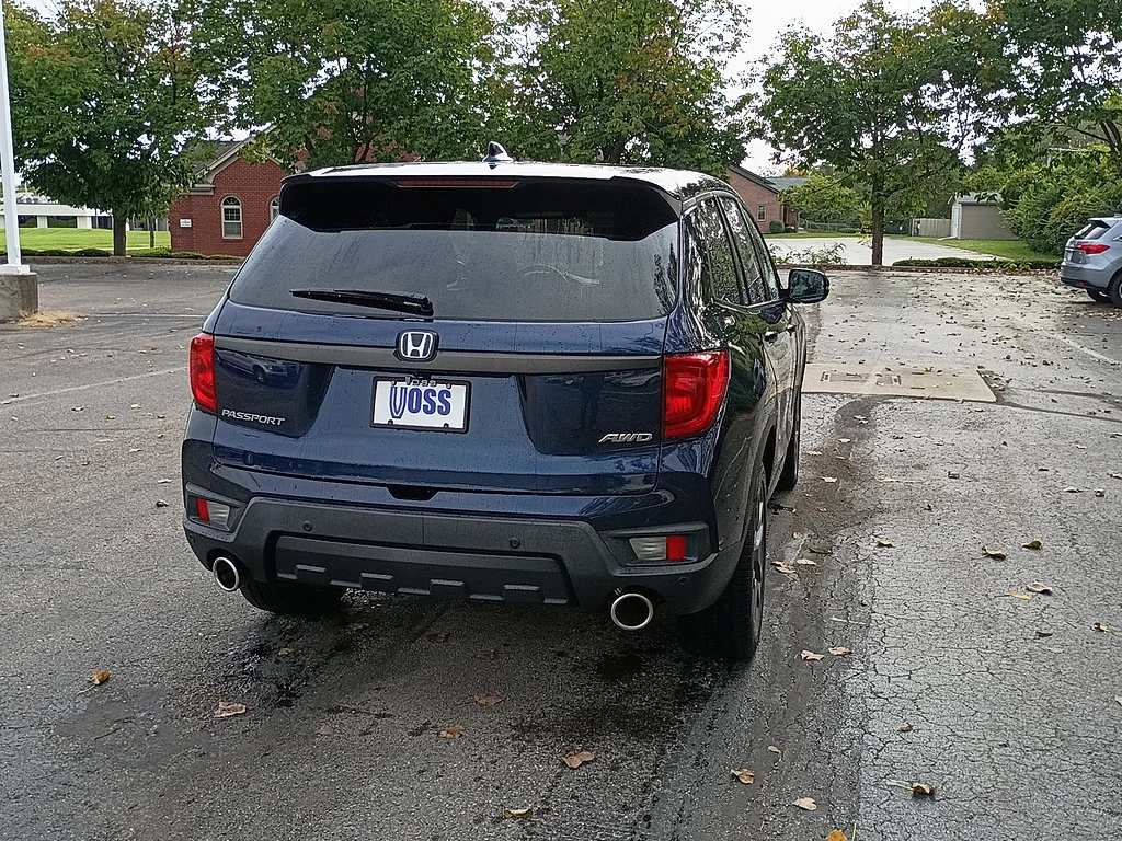 2022 Honda Passport EX-L, photo 2 of 12