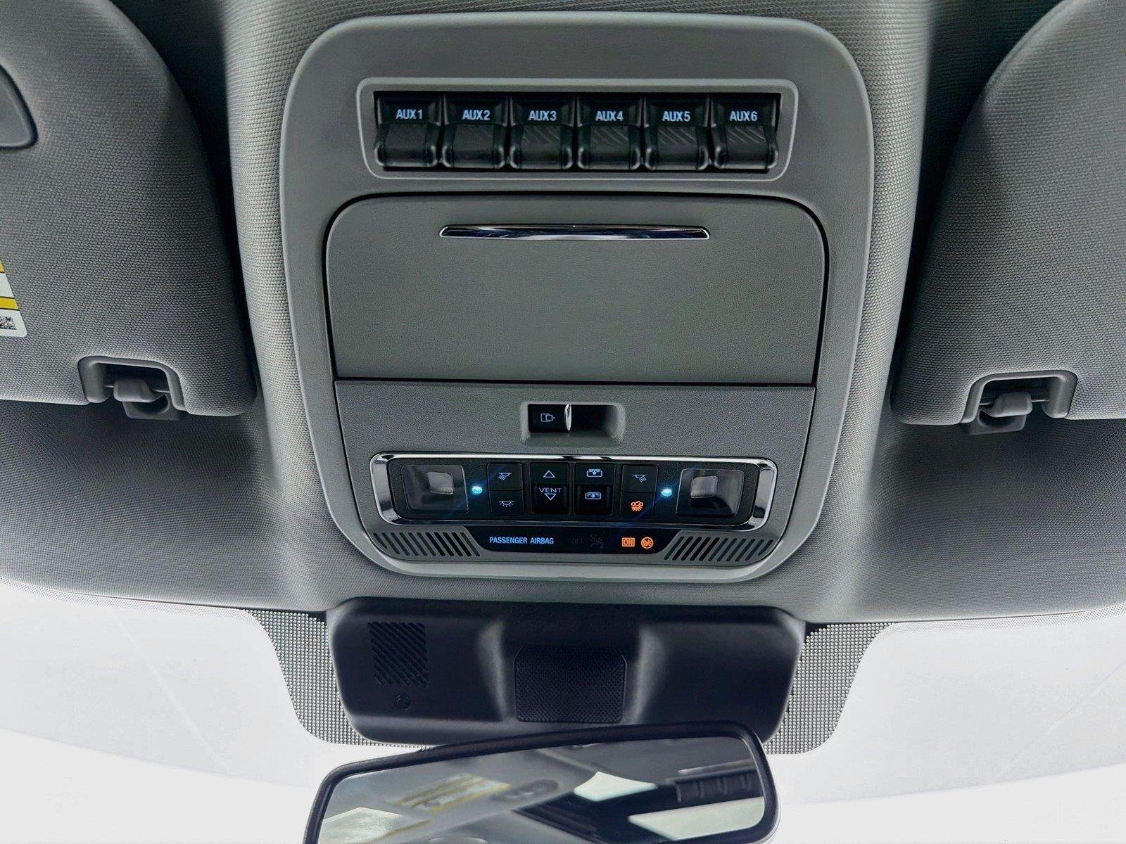 Used 2024 Glacier Gray Metallic Tri-Coat Ford LARIAT image 21