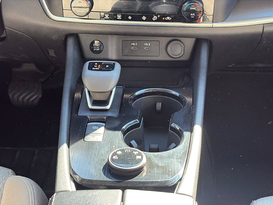 Used 2025 Scarlet Ember Tintcoat Nissan SV image 33