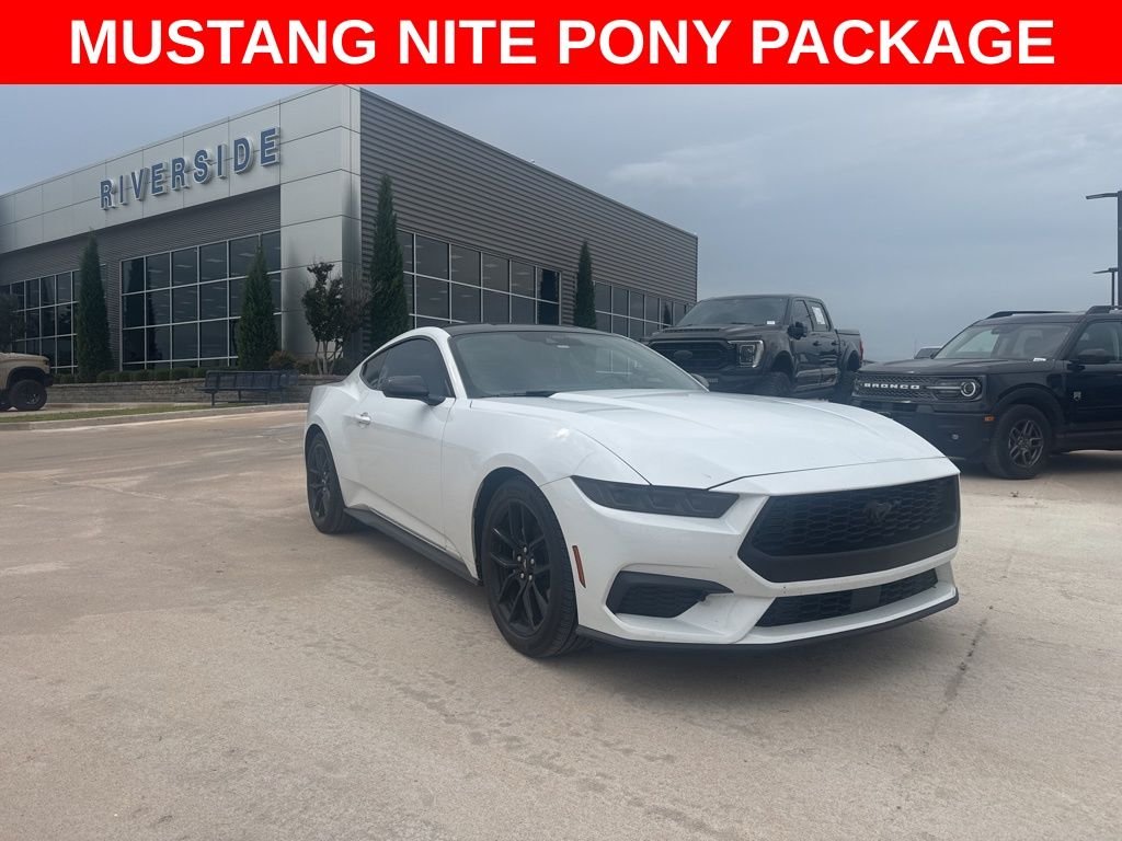 2025 Ford Mustang EcoBoost Fastback's photo