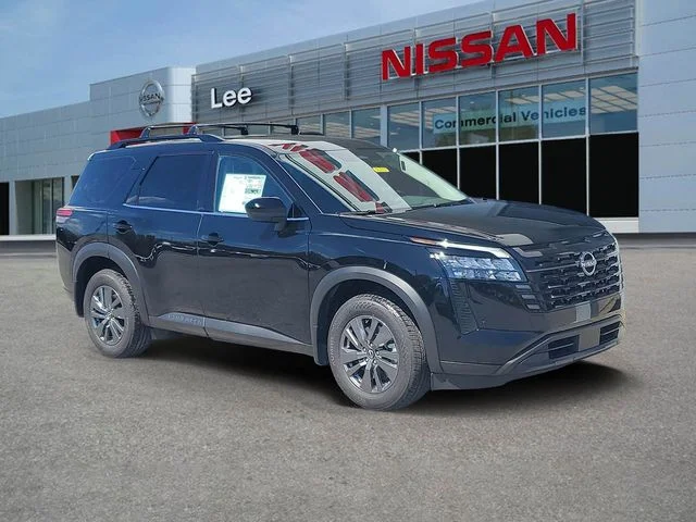 2026 Nissan Pathfinder SV 2WD's photo