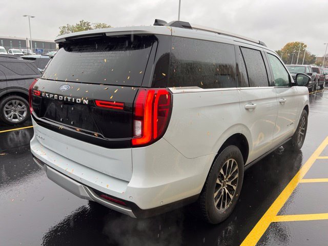 Used 2025 Ford Expedition Platinum with VIN 1FMJU1M82SEA16961 for sale in Apple Valley, Minnesota