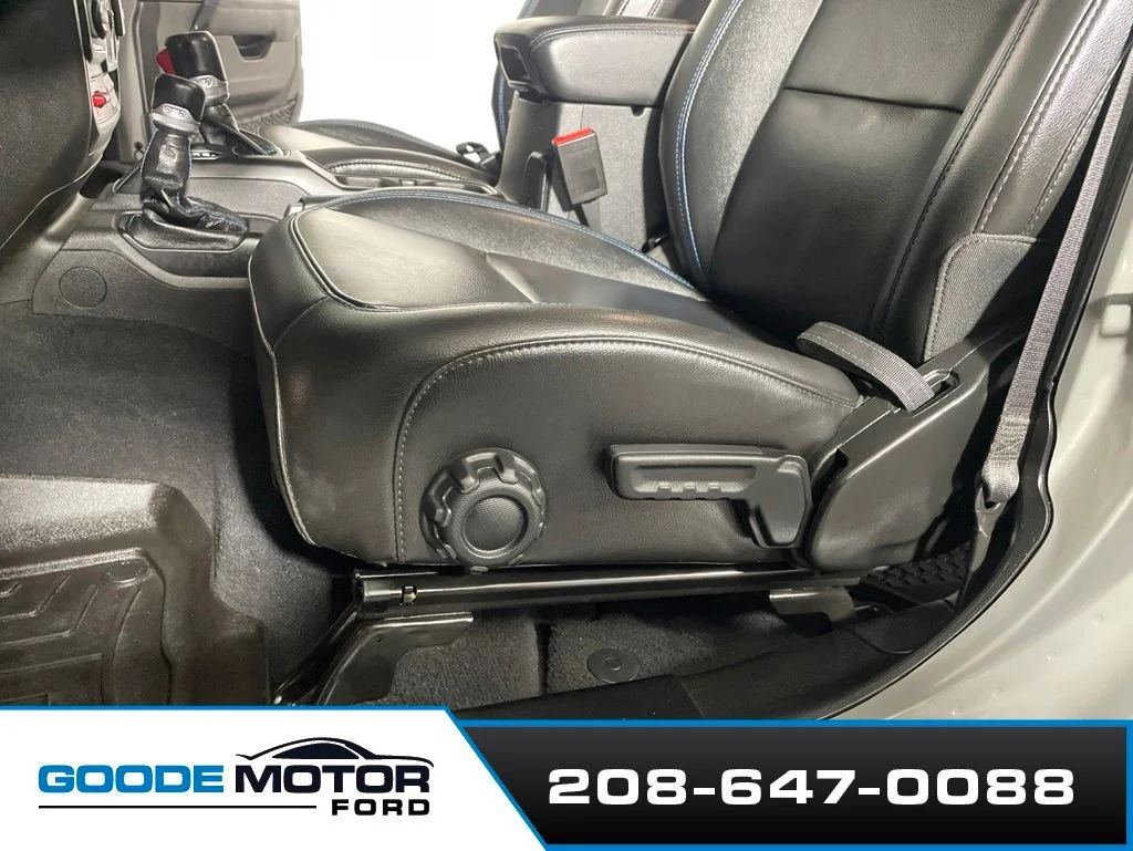 Used 2023 Gray Jeep Rubicon 4xe image 11