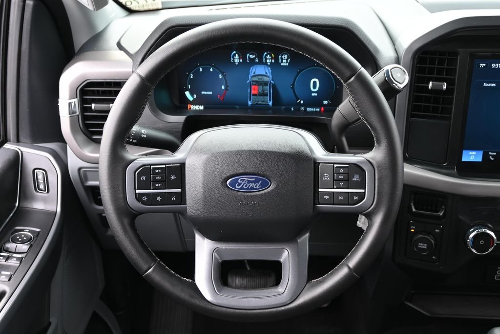 Used 2025 Gray Ford XLT image 30