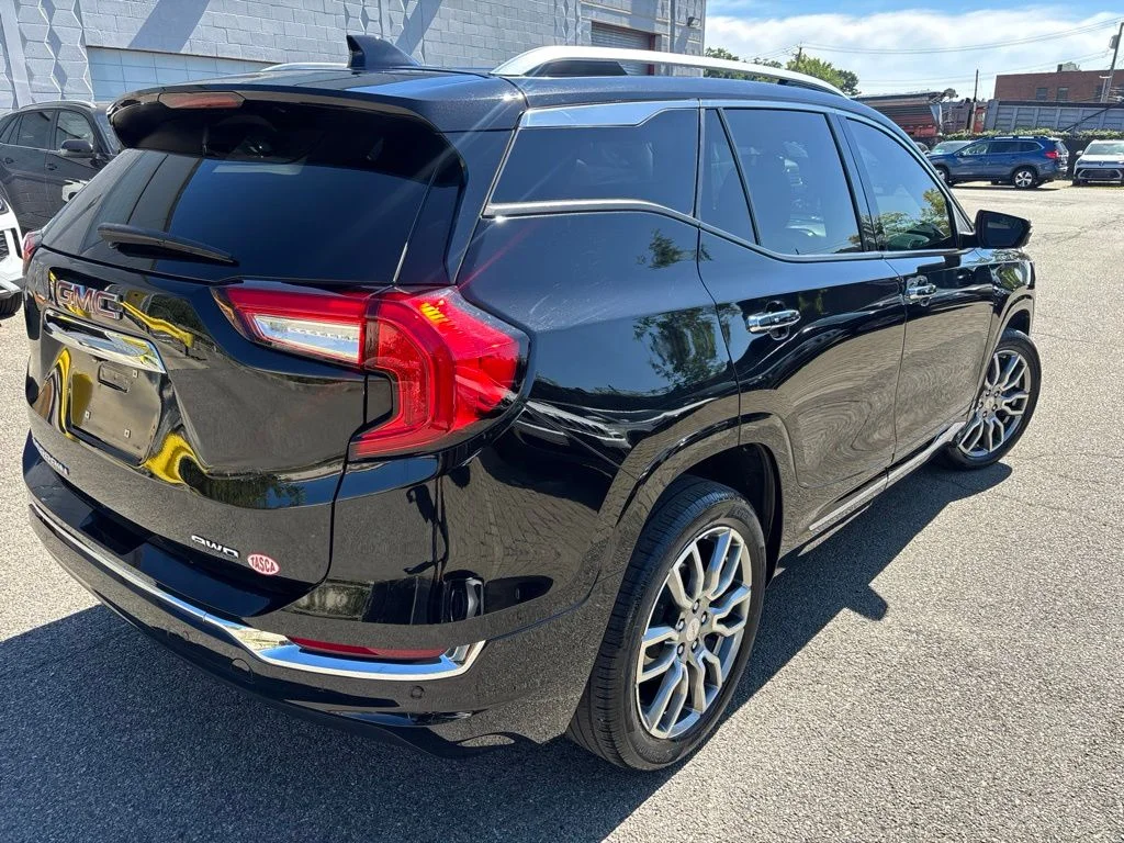 Used 2023 Black GMC Denali image 6