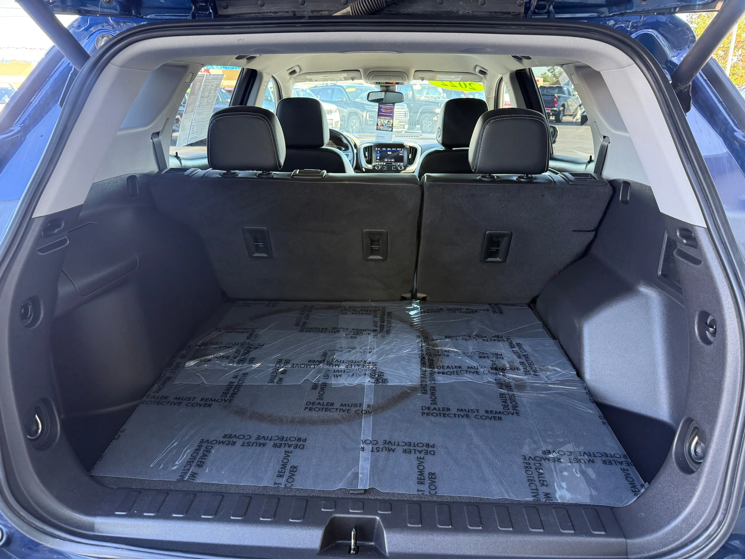 Used 2022 Marine Metallic GMC SLT image 22