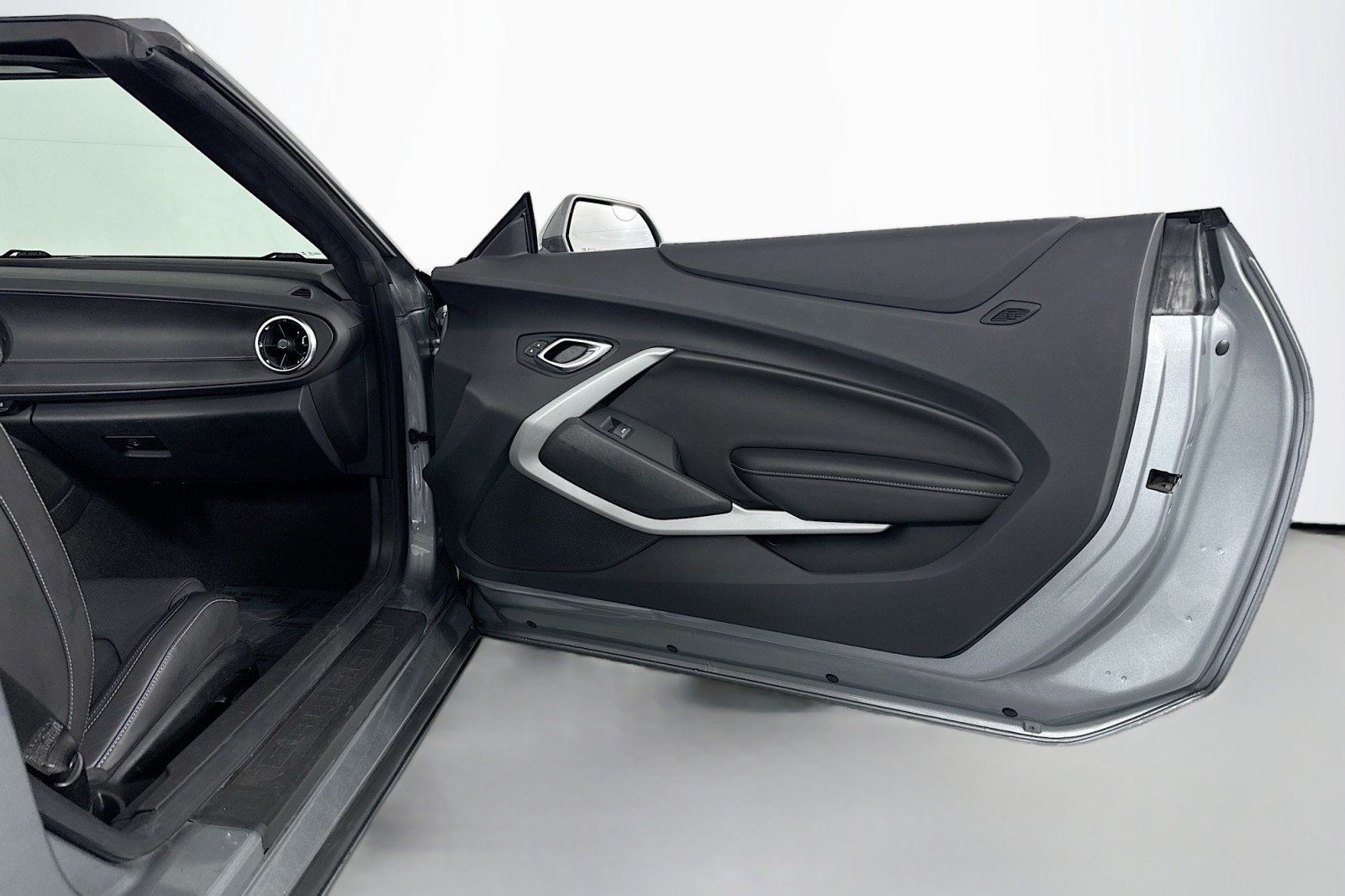 Used 2023 Sharkskin Metallic Chevrolet 2LT CONVERTIBLE image 25