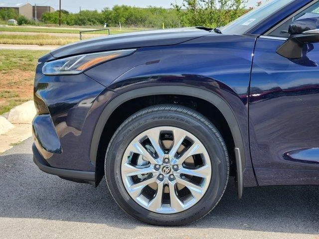 New 2026 Blueprint Toyota Limited All-Wheel Drive image 5