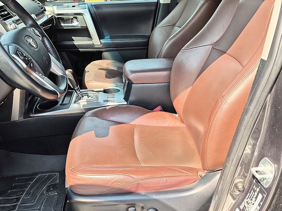 Used 2018 Magnetic Gray Metallic Toyota Limited image 15