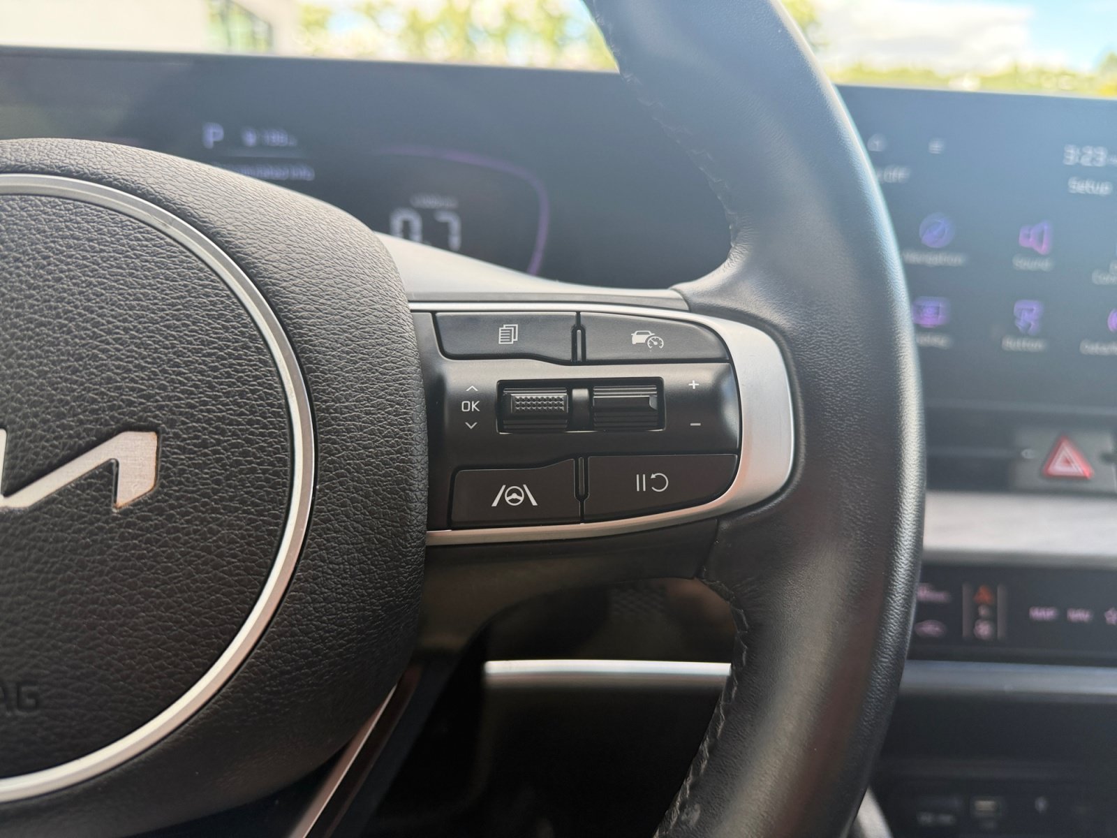 Used 2024 Wolf Gray Kia X-Line image 12
