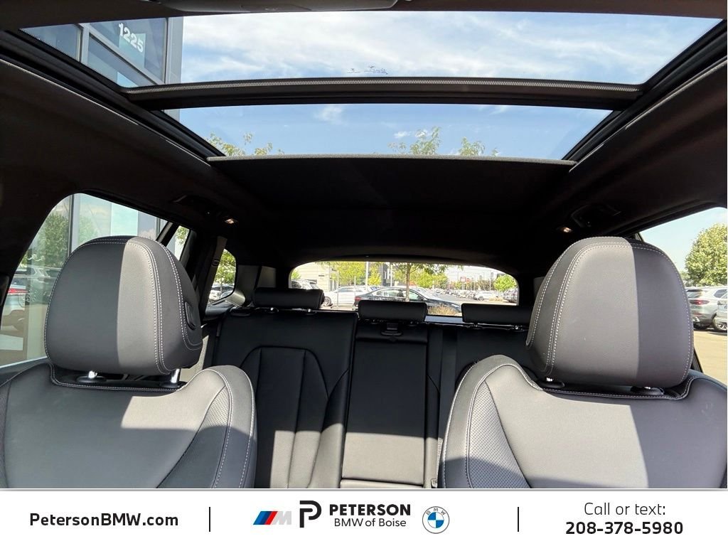 Used 2024 Skyscraper Grey Metallic BMW xDrive30i image 35