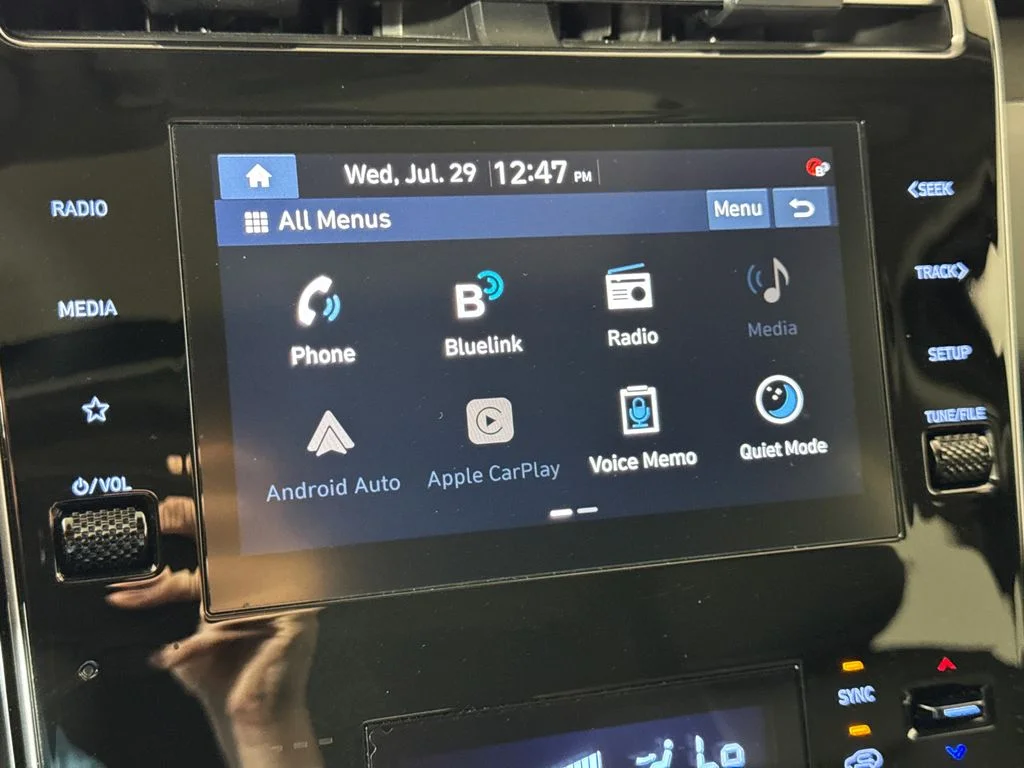Used 2023 Black Hyundai SEL image 20